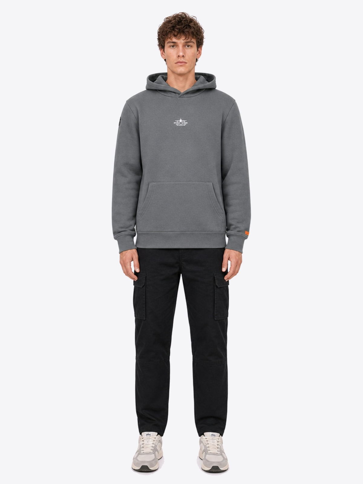 Detailaufnahme Verarbeitung, Kordel oder Naht, Grey Hoodie Climb