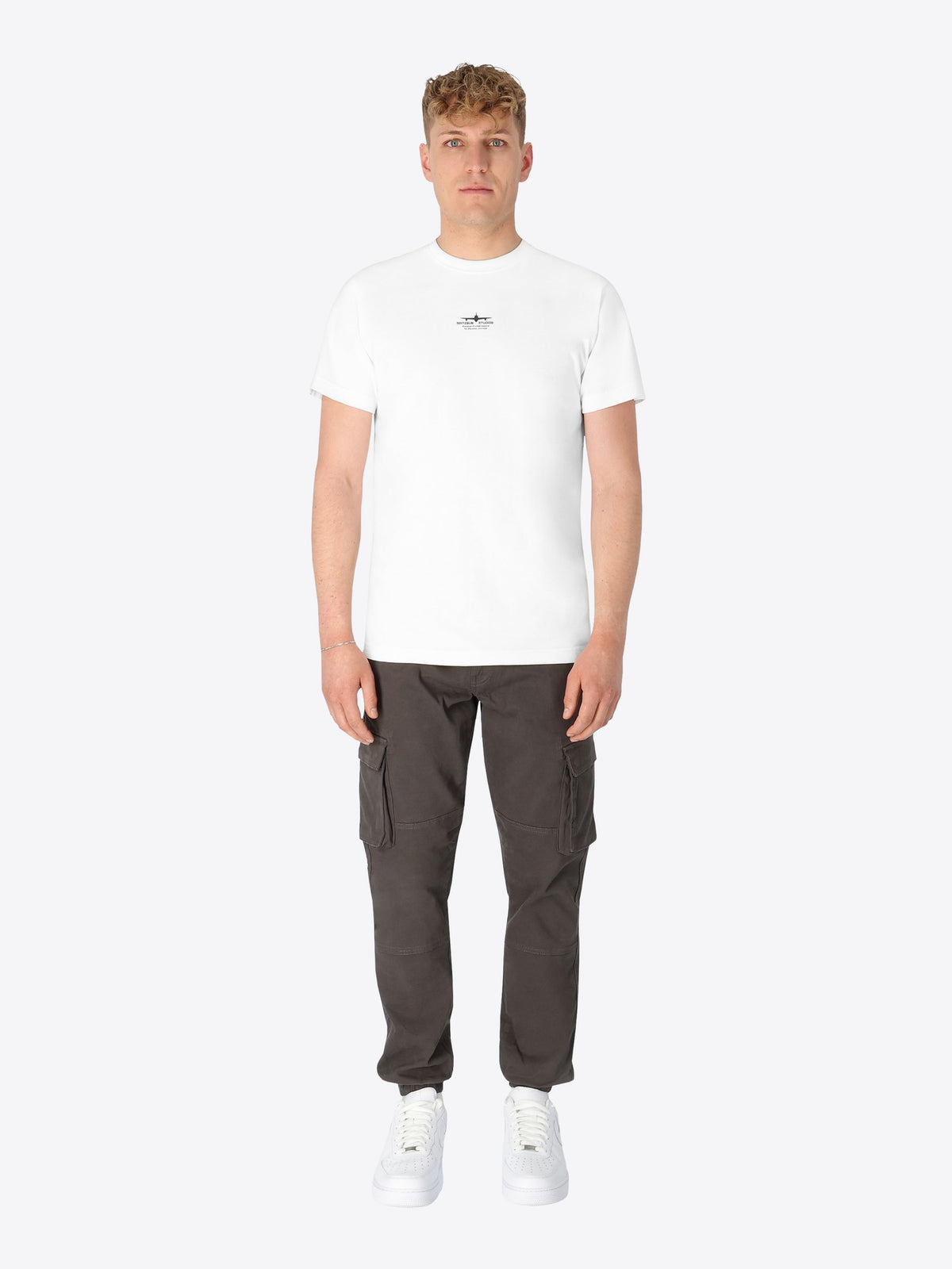 WHITE SHIRT CRUISE