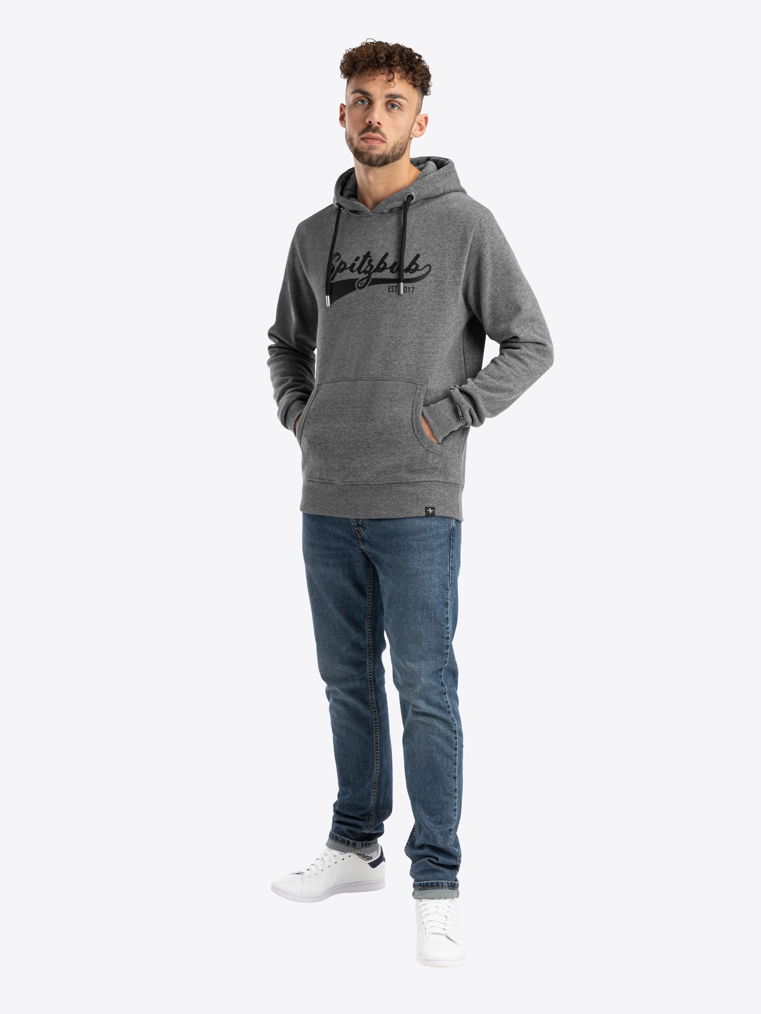 Hoodie Kasper in Grau, Detailaufnahme Verarbeitung, Kordel oder Naht