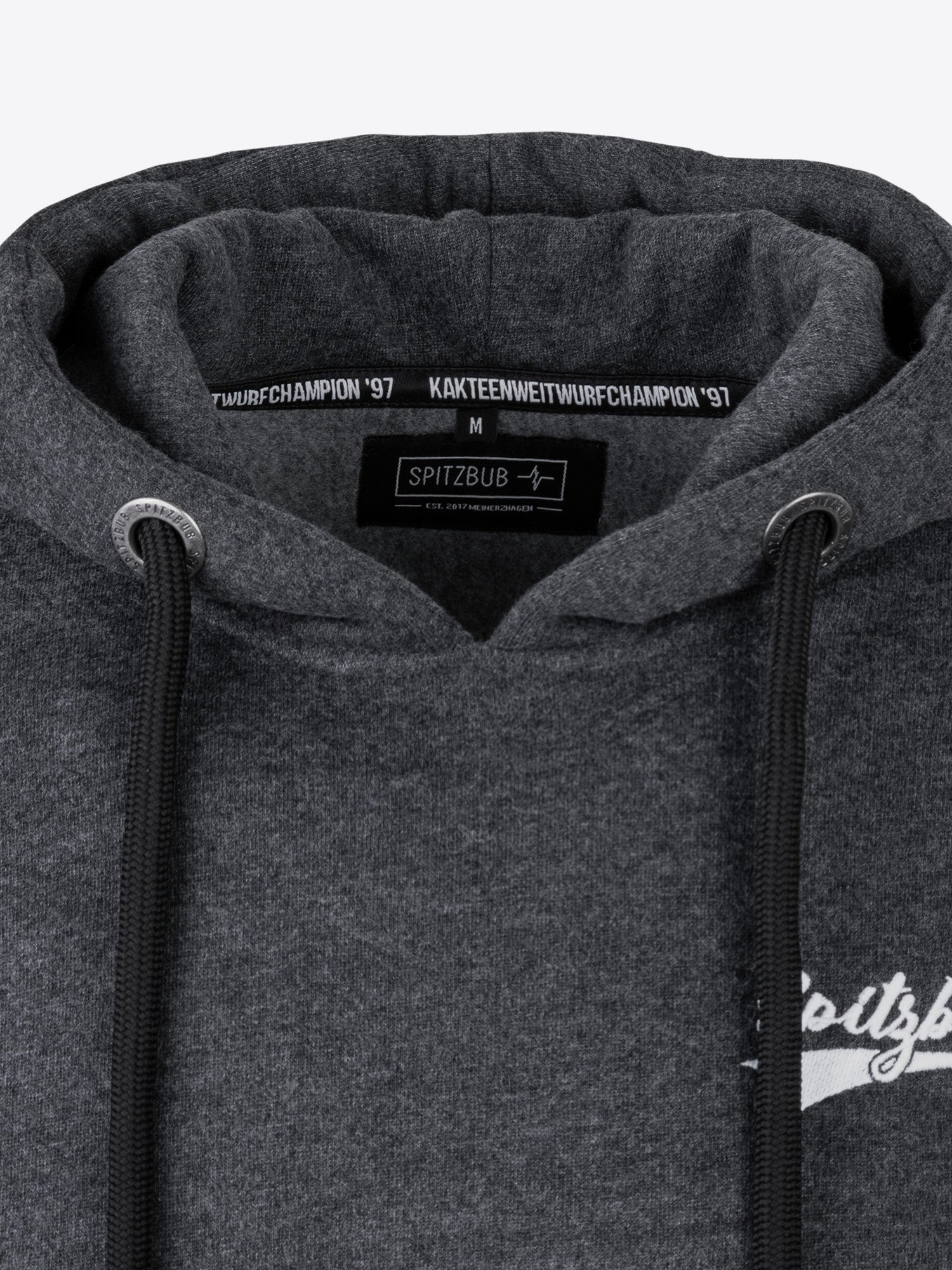 Hoodie Thorben in Grau, Detailaufnahme Verarbeitung, Kordel oder Naht