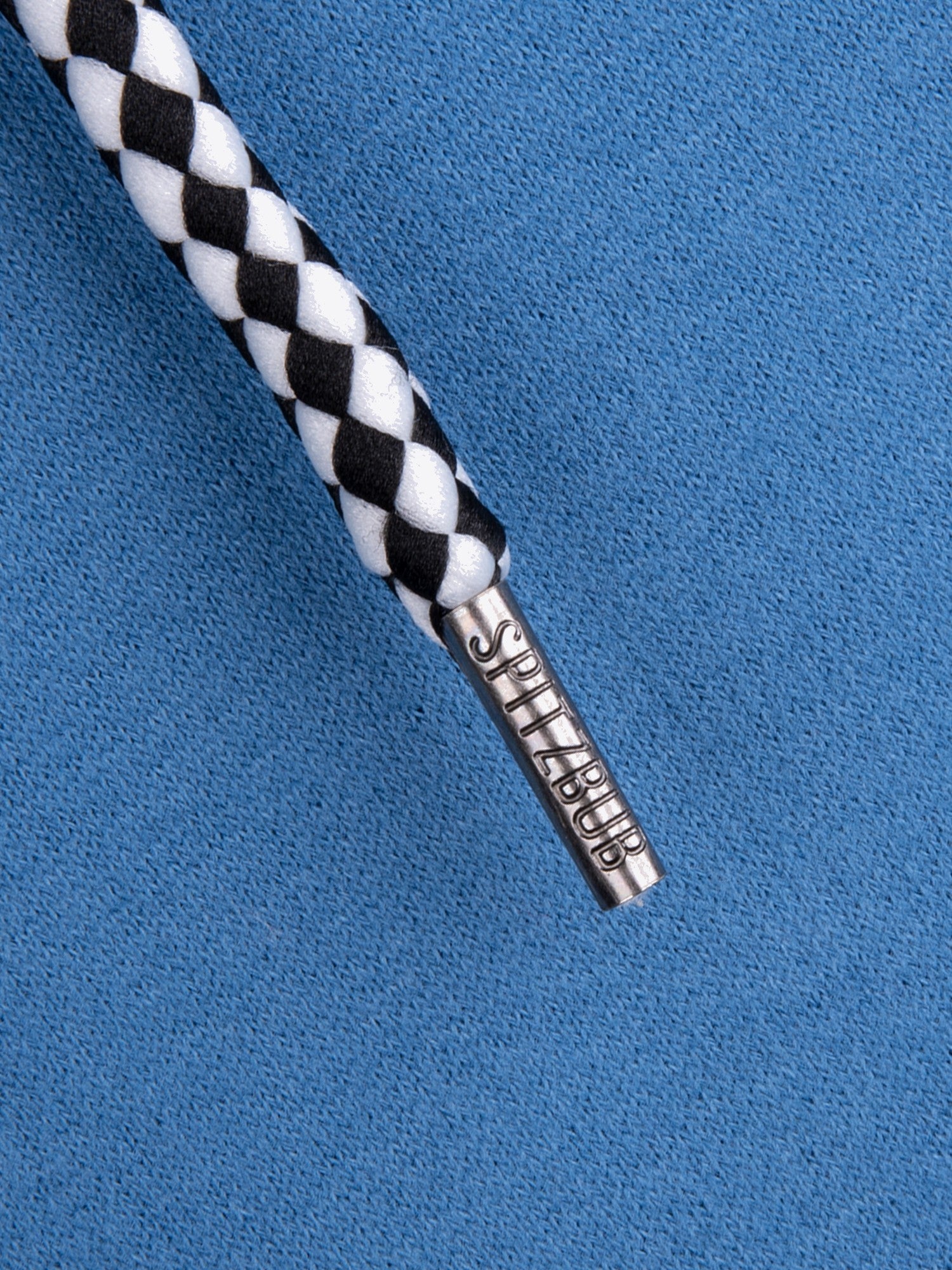 Hoodie Fynn in Blau, Detailaufnahme Verarbeitung, Kordel oder Naht