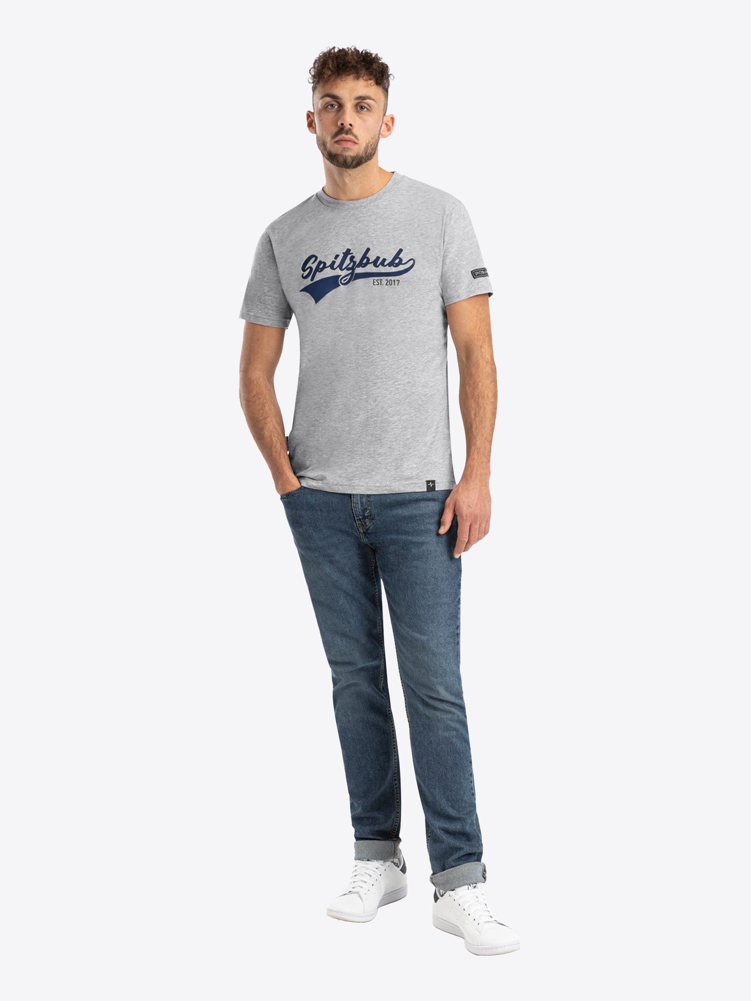 Shirt Julius in Grau, Detailaufnahme Verarbeitung, Kordel oder Naht