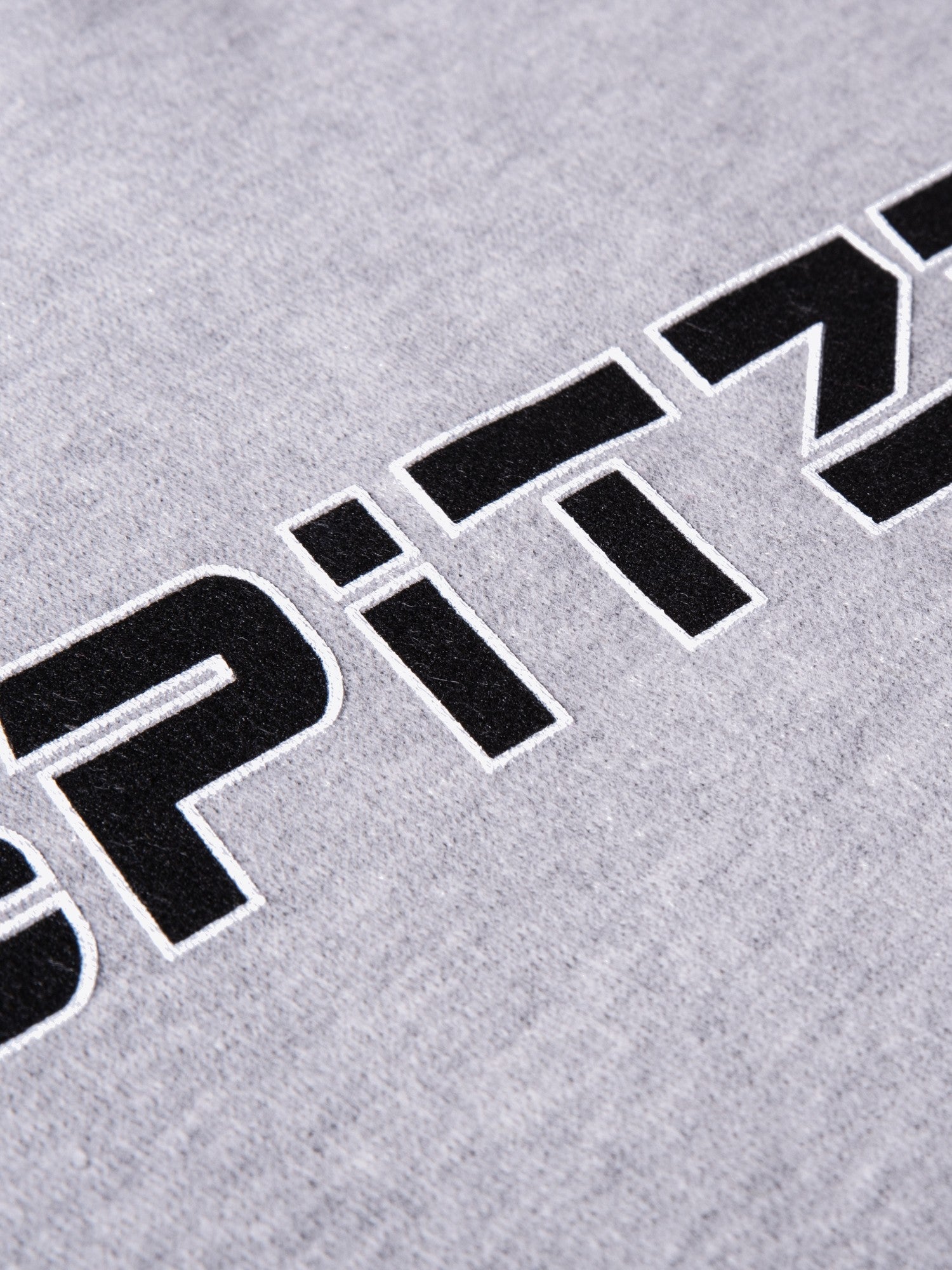 Sweatshirt Alexander in Grau, Detailaufnahme Verarbeitung, Kordel oder Naht