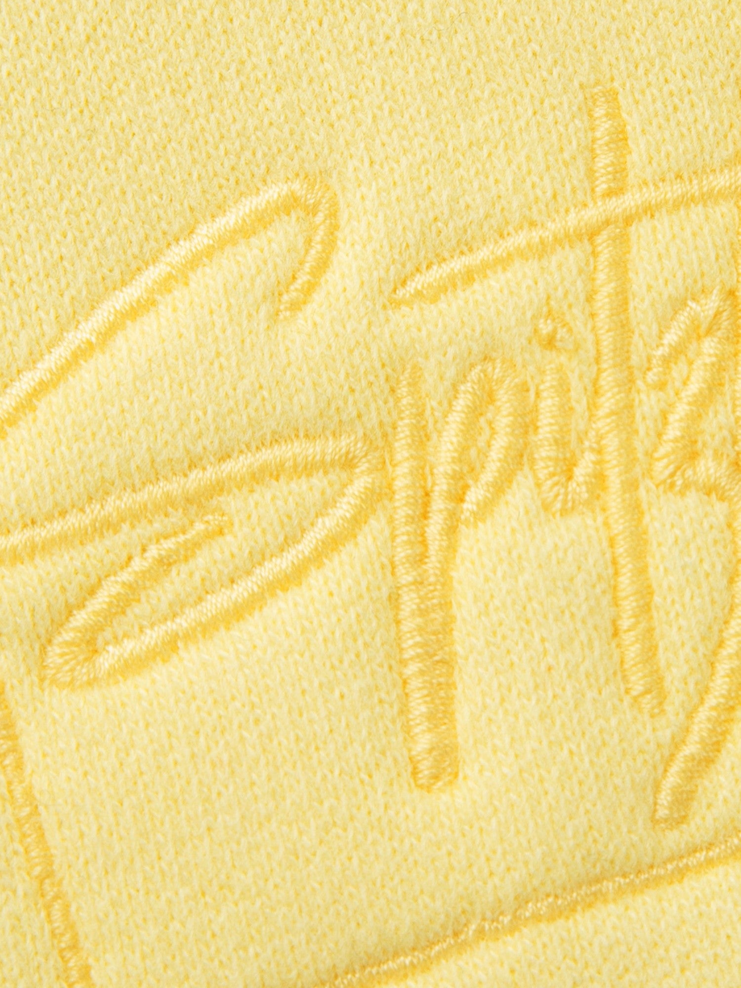 Hoodie Matheo in Gelb, Detailaufnahme Verarbeitung, Kordel oder Naht