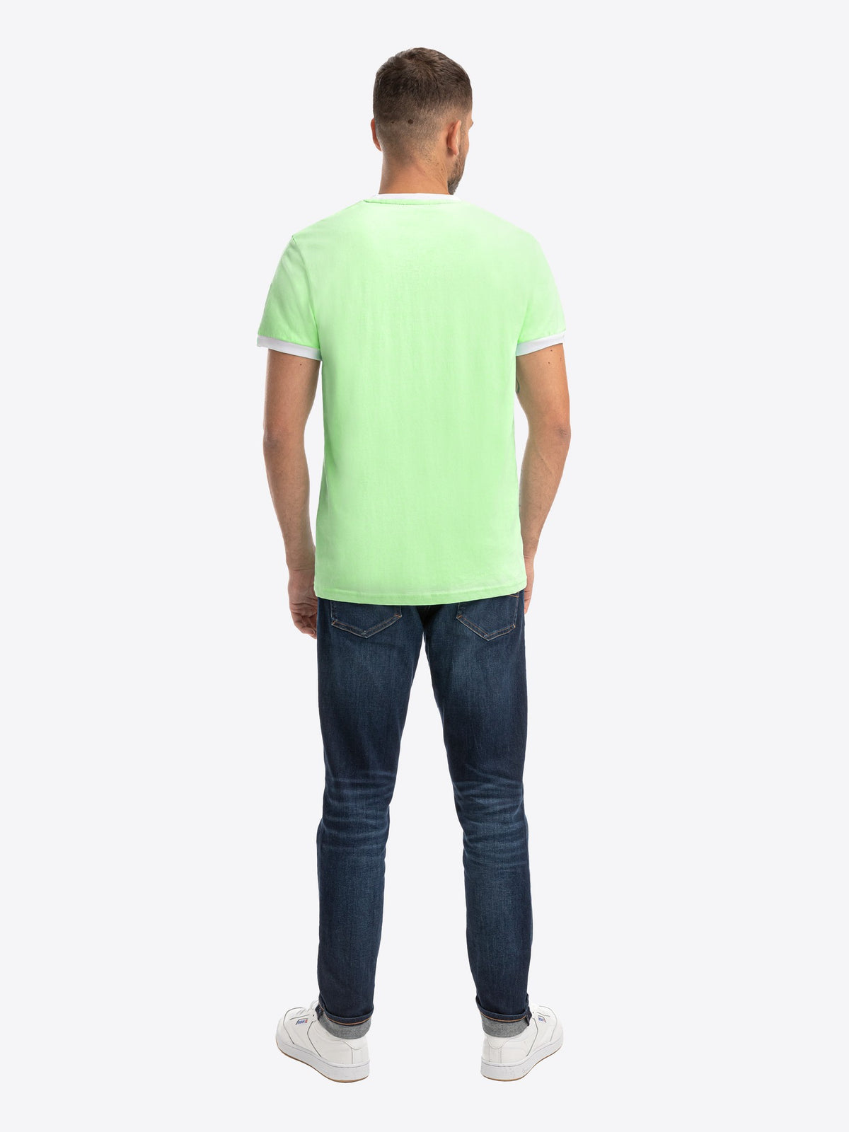 Shirt Detlef in Neongrün, Detailaufnahme Verarbeitung und Naht