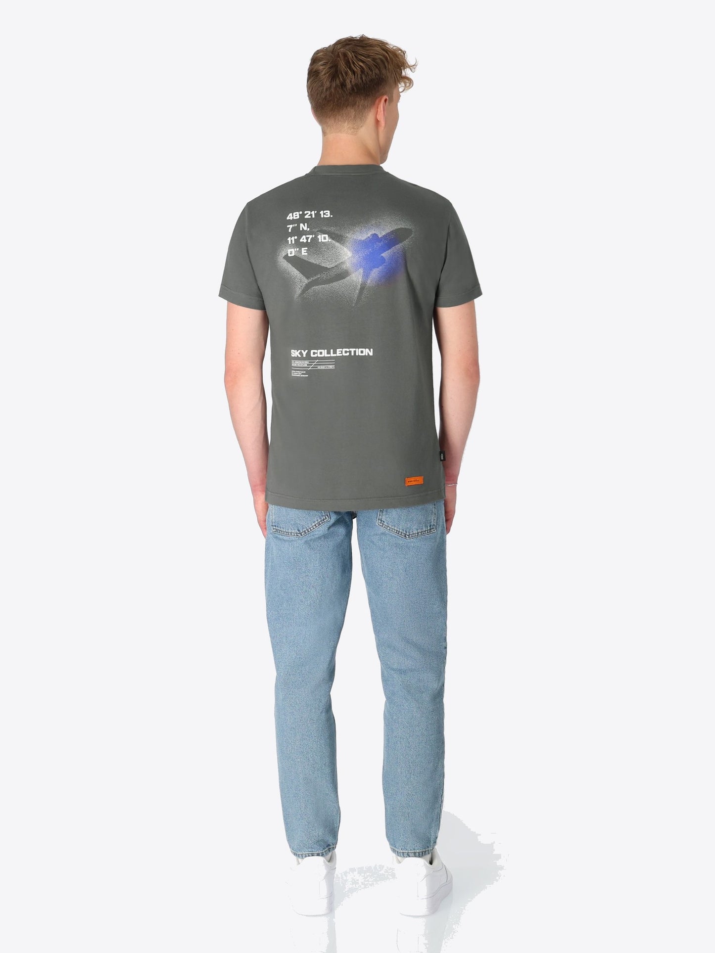 GREY SHIRT CLIMB