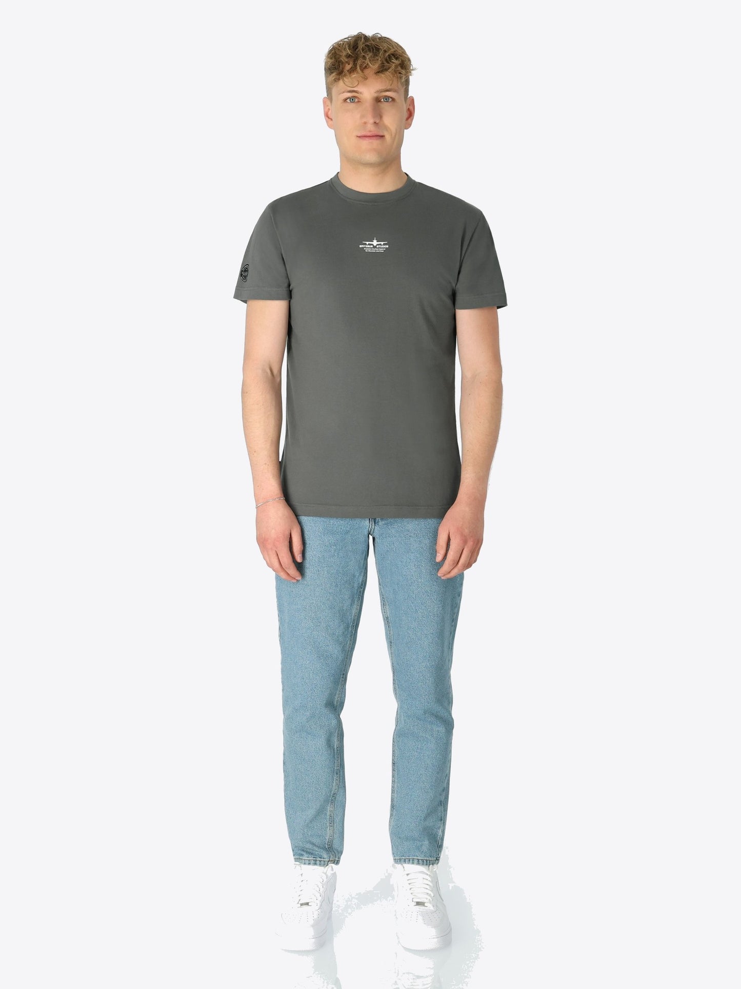 GREY SHIRT CLIMB