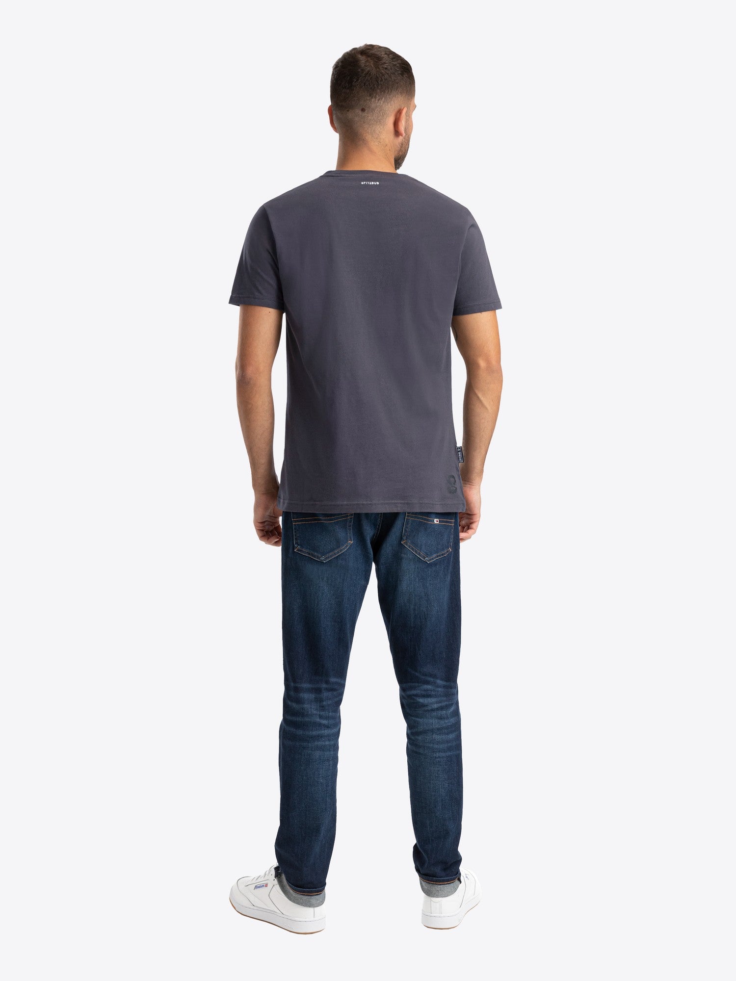 Detailaufnahme Verarbeitung, Kordel oder Naht, Shirt Alfred