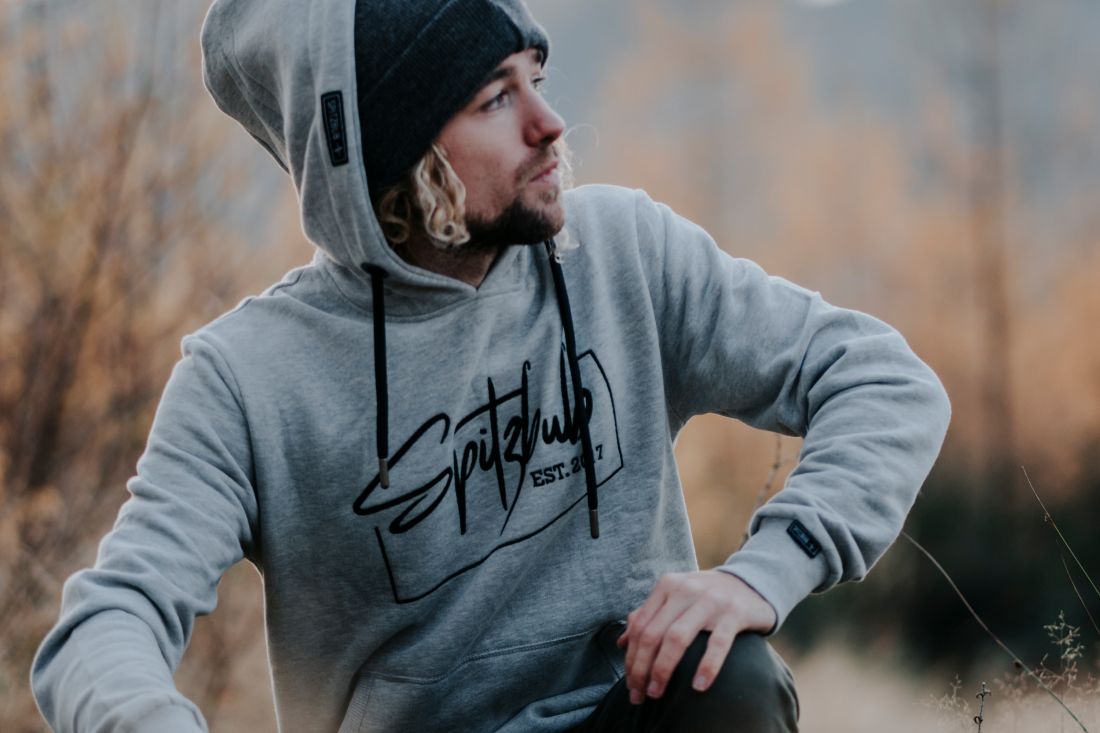 Heavyweight Fabric Hoodie "Otis" Heavyweight Fabric Hoodie "Otis"