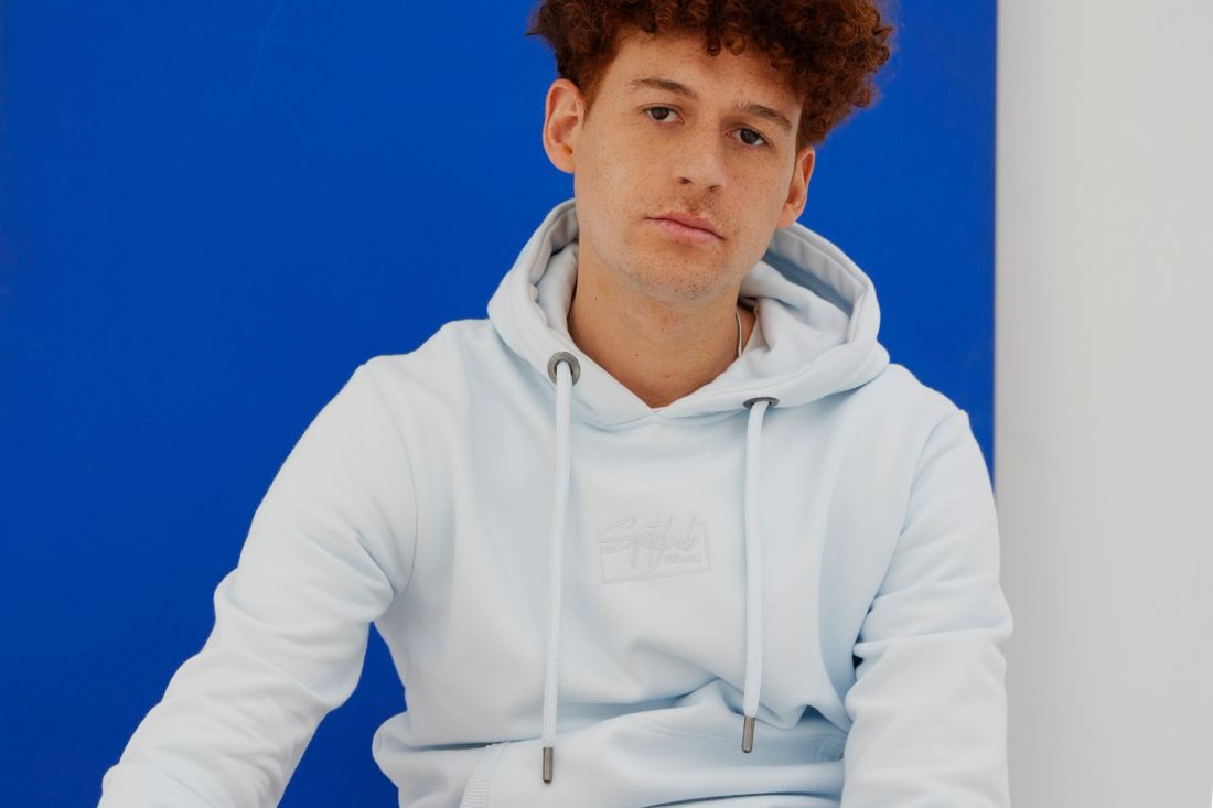 Heavyweight Fabric Hoodie "Milo" Heavyweight Fabric Hoodie "Milo"